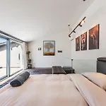 Luxury Living In Historic Heart By Pik Host Villa Shkodër