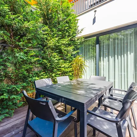 Luxury Living In Historic Heart By Pik Host Villa *