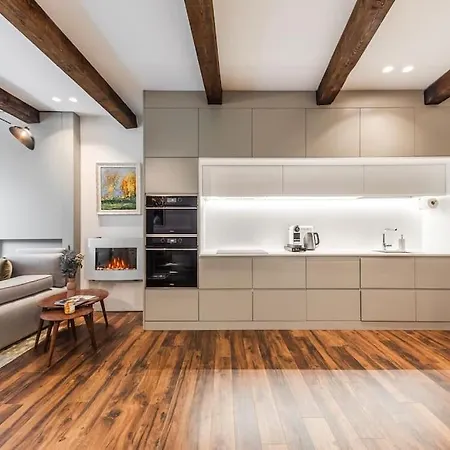 Luxury Living In Historic Heart Villa Shkoder