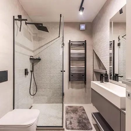 Luxury Living In Historic Heart By Pik Host * Shkodër