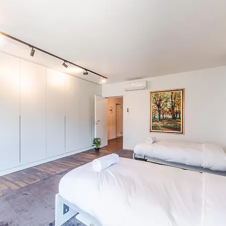 Luxury Living In Historic Heart By Pik Host Βίλα Σκόδρα
