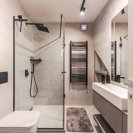 Luxury Living In Historic Heart By Pik Host * Shkodra