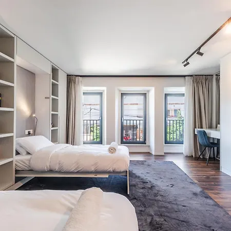 Luxury Living In Historic Heart By Pik Host Σκόδρα